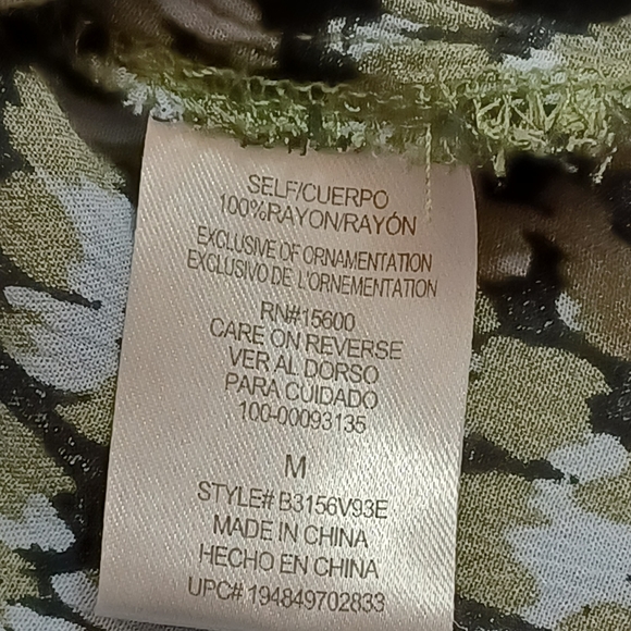 Democracy 3/4 Sleeve Camo Leopard Print Smocked Blouse - Picture 8 of 12